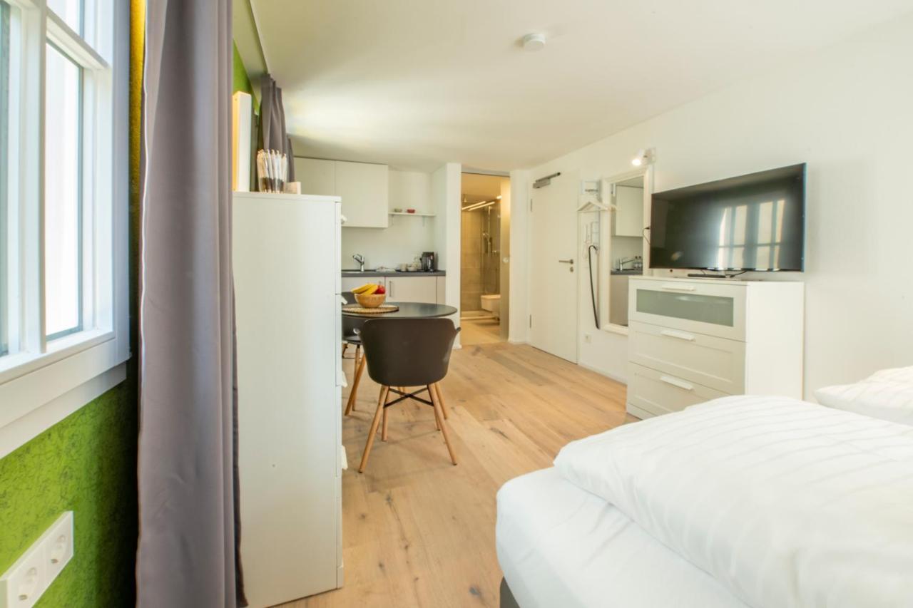 Gaestehaus Am Schlossplatz, Z. 4 Meersburg Bagian luar foto